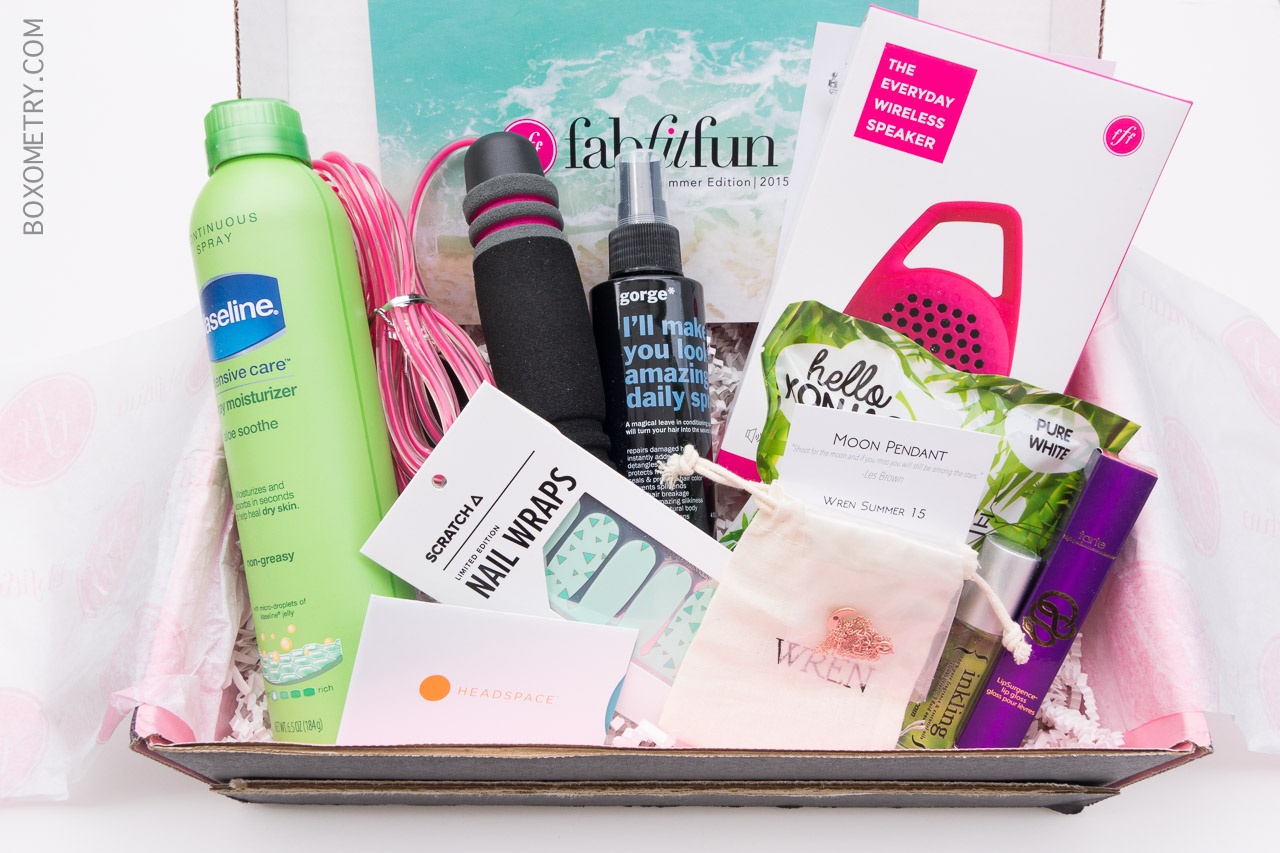 FabFitFun Summer 2015 Boxometry Review - Contents